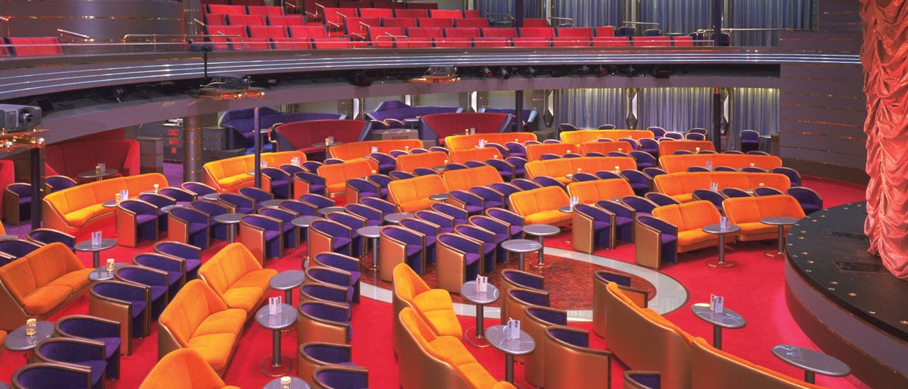 Das Theater in Erwartung einer von Las Vegas inspirierten Show