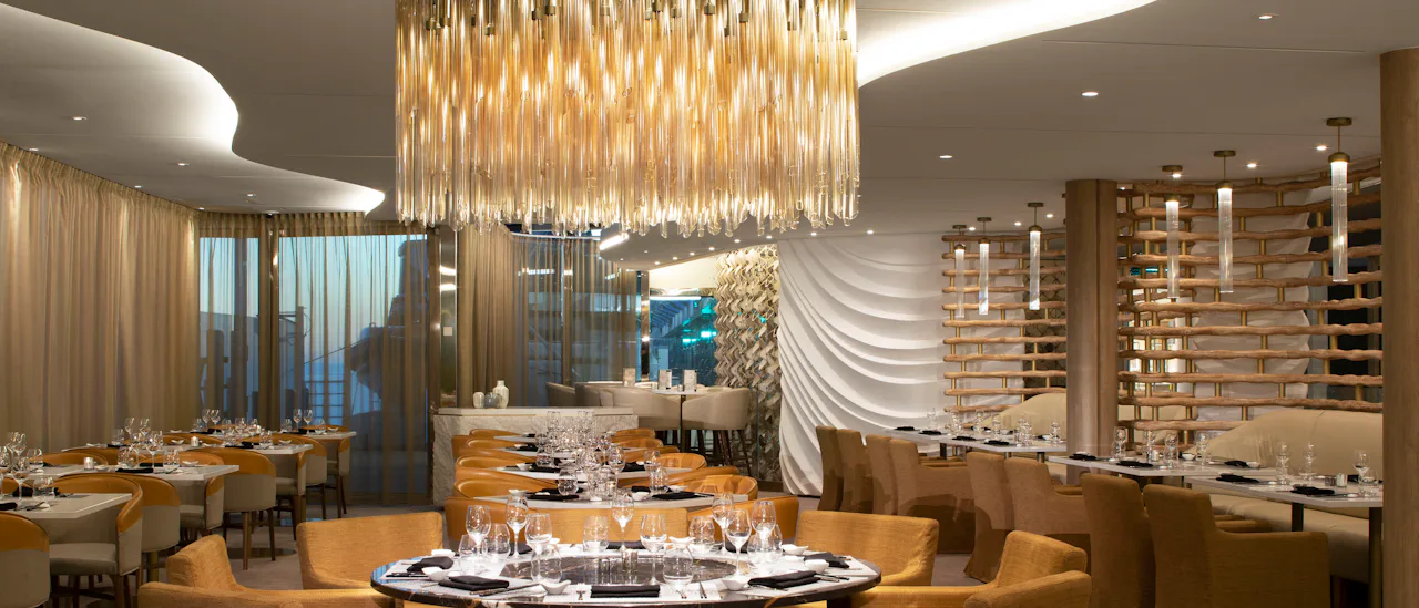 Asiatisches Restaurant Raw of 5