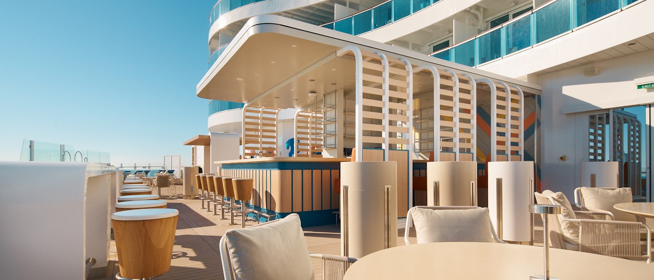 Costa Toscana begeistert mit weitläufigen Außenbereichen zum Genießen von Sonne und Meer