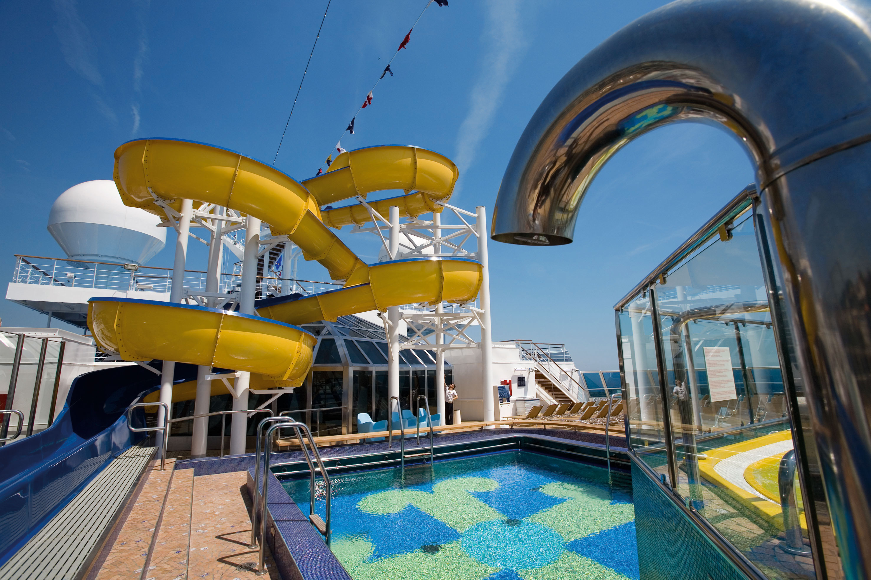 Costa Serena, Transpazifik