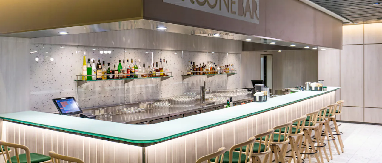 Die Grööne Bar ist der perfekte Ort für einen Drink vor oder nach dem Theater