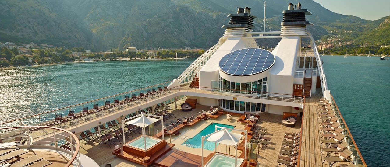 Pooldeck
